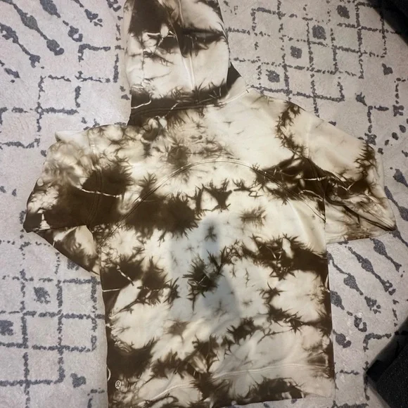 Lululemon Athletica Scuba Oversized Pullover with hood - Picture 2 of 4